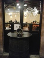 /album/foto-del-locale-delle-pietanze-dello-staff/sala-jpg/